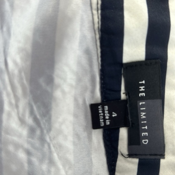 The Limited Black & Crème Stripes with Lace Overlay Skirt Sz 4 - Picture 2 of 10